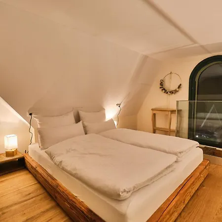 Gæstehus Brauereigasthof Zum Kuchlbauer 3*